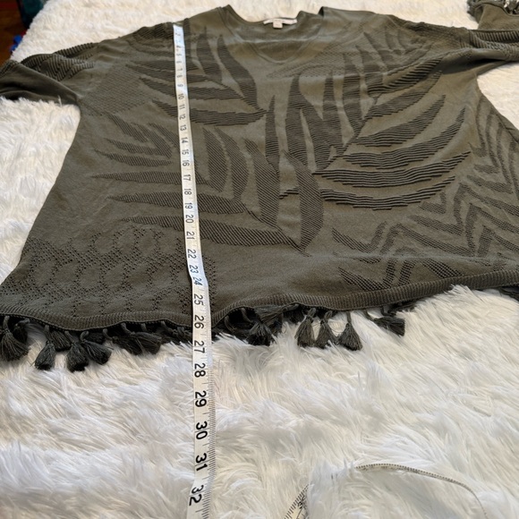 Chico's Sage Knit Top, Chico’s size 3 = 16. - Picture 8 of 9